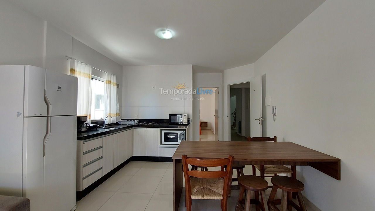 Apartment for vacation rental in Bombinhas (Praia de Bombinhas)