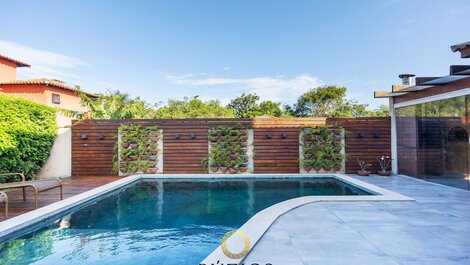 Casa con piscina privada, a 150 m de la playa.