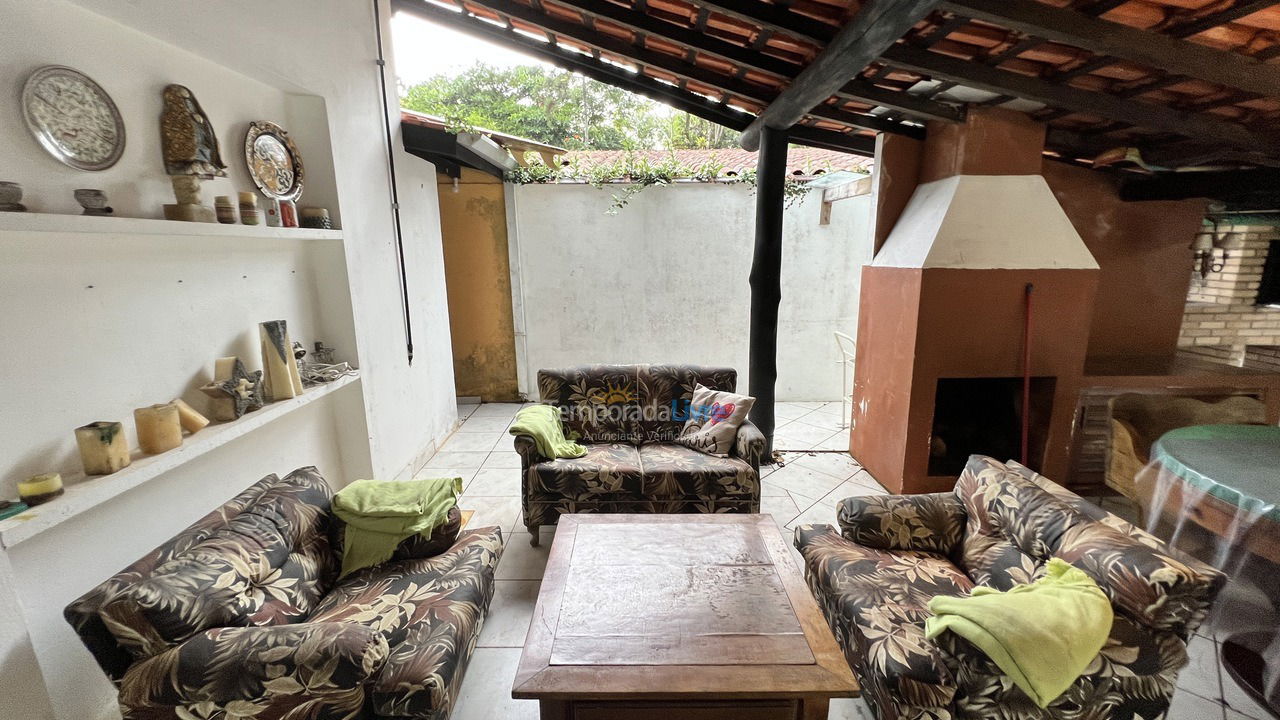 Casa para aluguel de temporada em Ubatuba (Praia de Itamambuca)