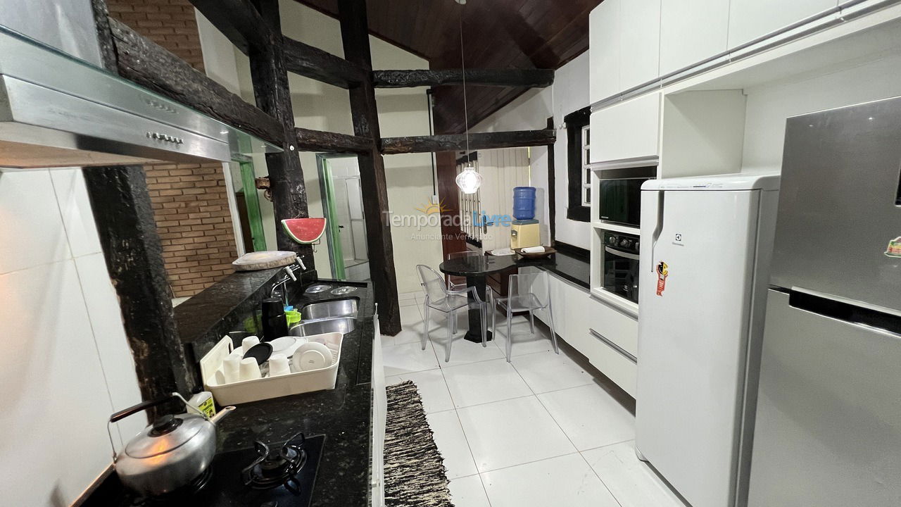 Casa para aluguel de temporada em Ubatuba (Praia de Itamambuca)