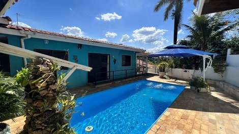 HS2 | Casa com piscina em Igaratá