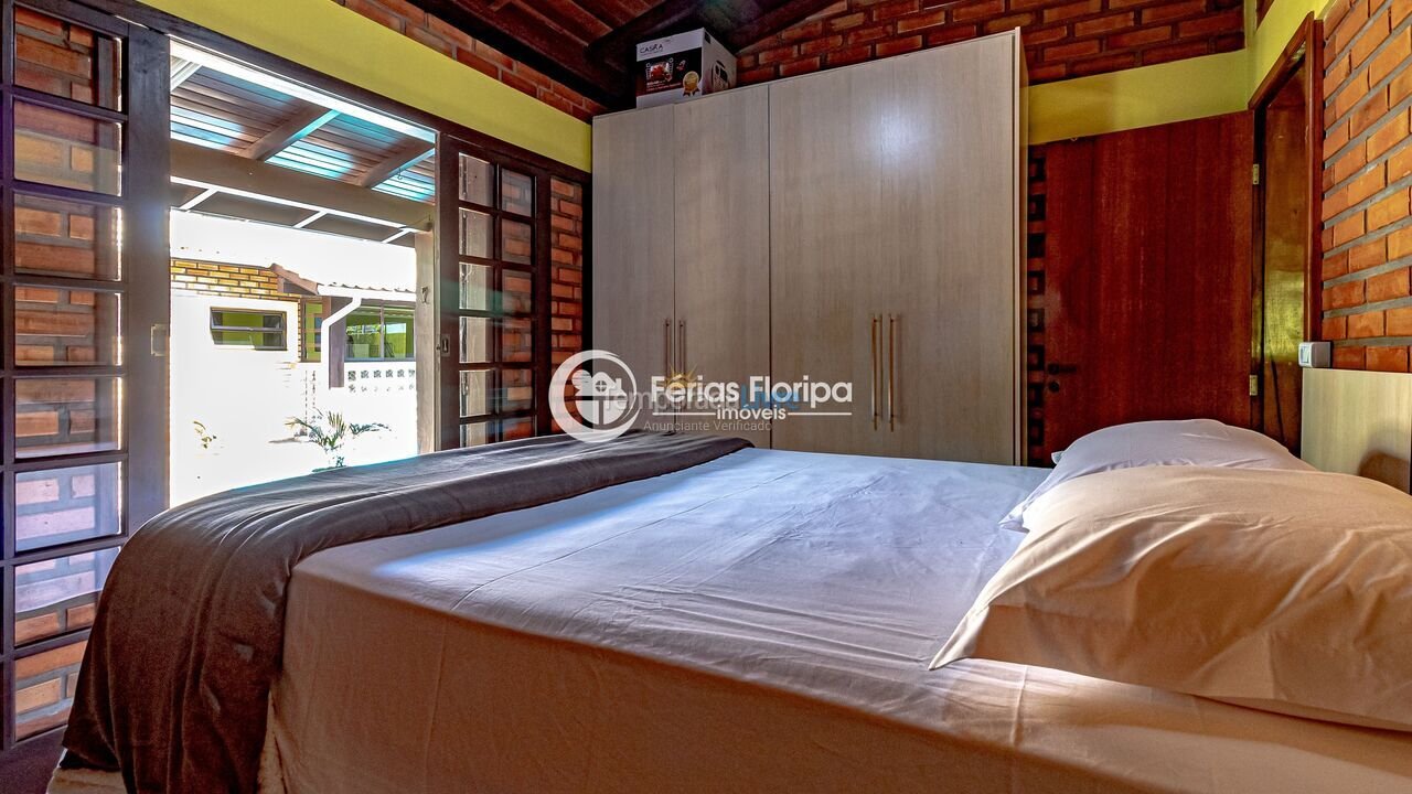 House for vacation rental in Florianópolis (Balneário dos Açores)