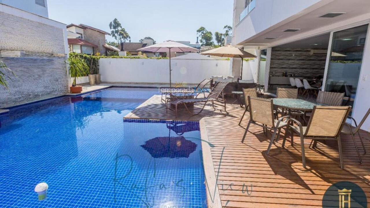 House for vacation rental in Florianópolis (Jurere Tradicional)