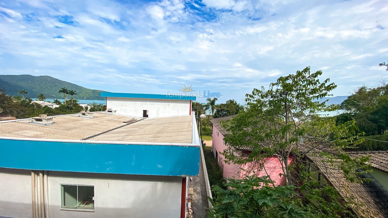 Apartamento para aluguel de temporada em Ubatuba (Lagoinha)