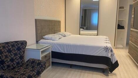BEAUTIFUL APARTMENT 4 SUITES.BATH, 3 SPACES.NEAR RUSSI RUSSI SHOPPING