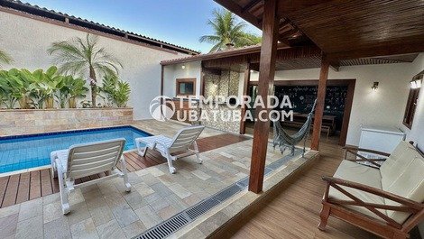 Hermosa casa con piscina, AR y barbacoa - Praia Grande Ubatuba