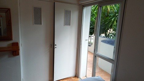 Guarujá Apartment - Enseada - 3 Bedrooms - 8 people