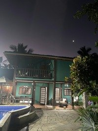 ¡Oportunidad de una gran casa en el interior de Camburi!