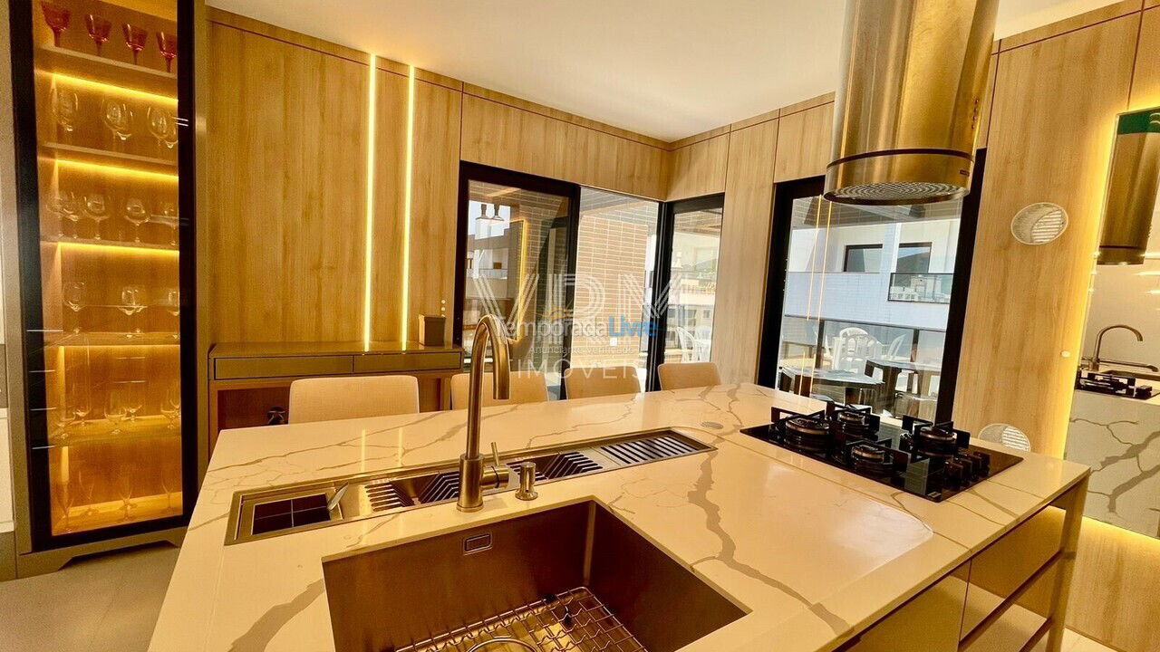 Apartment for vacation rental in Bombinhas (Canto Grande)