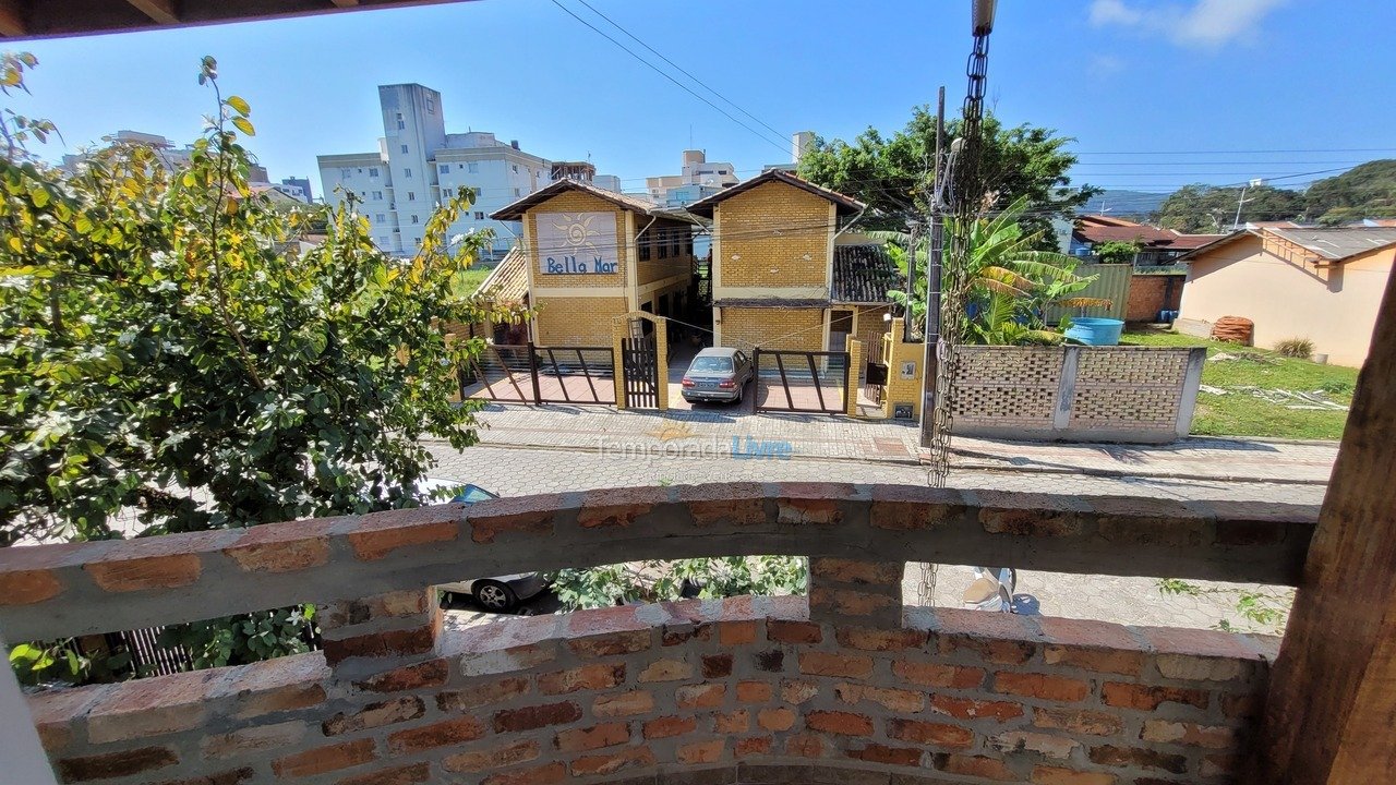 Casa para alquiler de vacaciones em Bombinhas (Praia de Bombas)