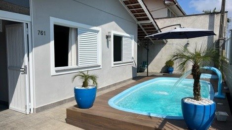 Excellent house with pool, 1 suite + 3 bedrooms with AC, WI-FI