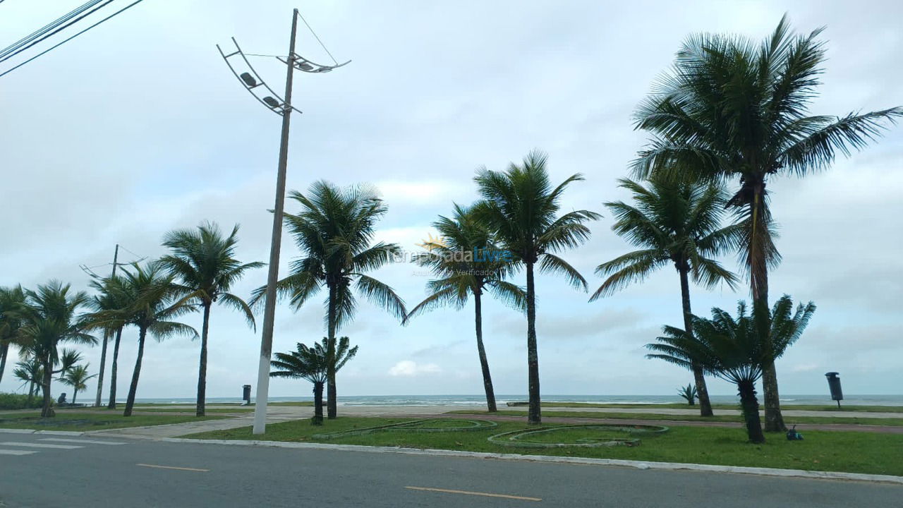 Casa para aluguel de temporada em Praia Grande (Solemar)