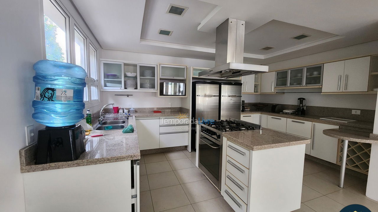 House for vacation rental in Florianopolis (Jurerê Internacional)