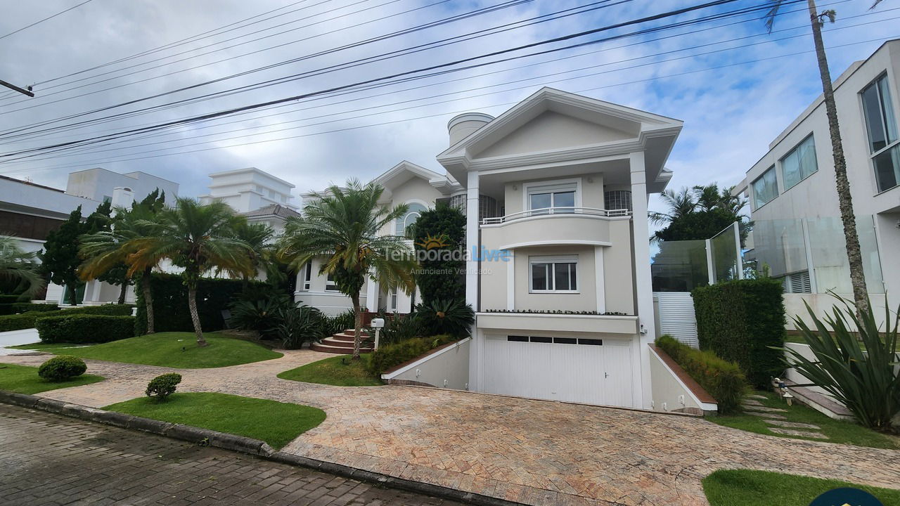 House for vacation rental in Florianopolis (Jurerê Internacional)