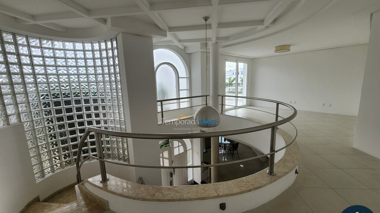 House for vacation rental in Florianopolis (Jurerê Internacional)