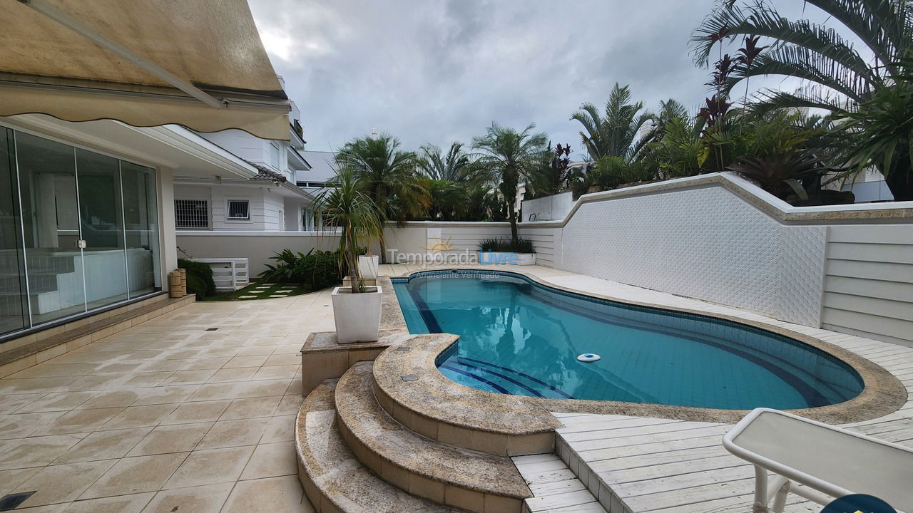 House for vacation rental in Florianopolis (Jurerê Internacional)