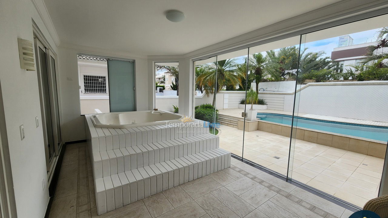 House for vacation rental in Florianopolis (Jurerê Internacional)