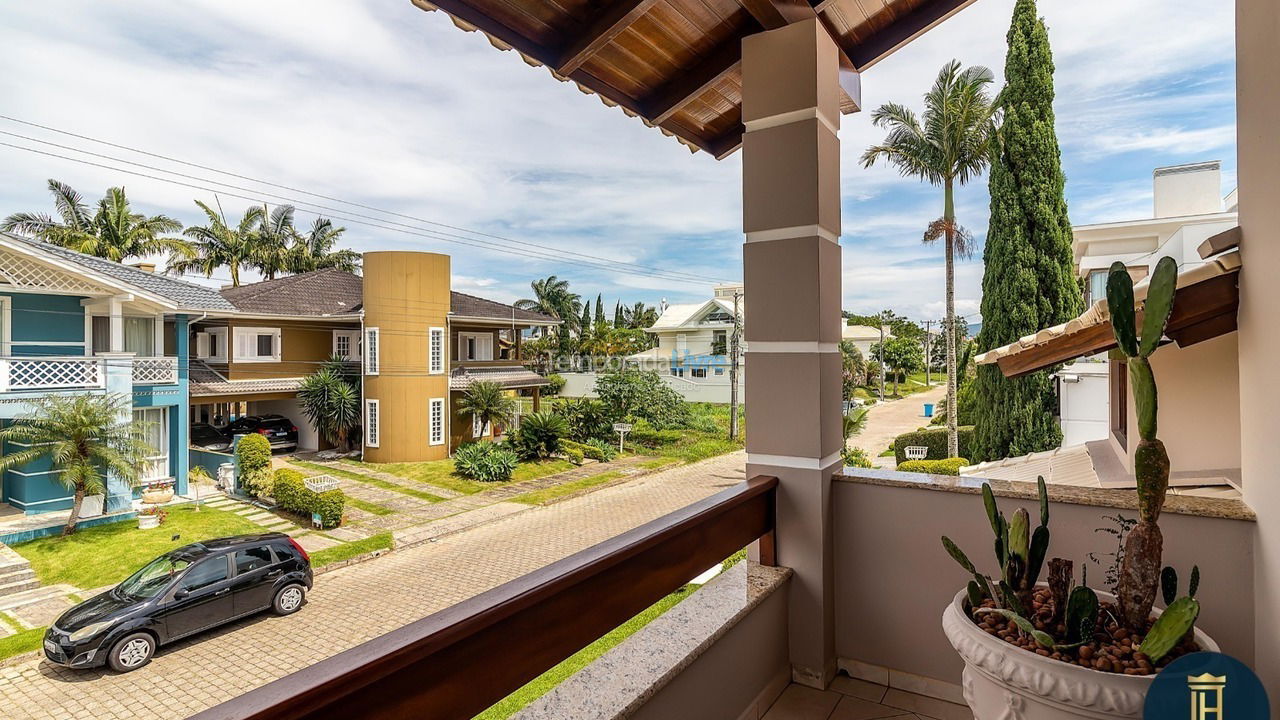 Casa para aluguel de temporada em Florianopolis (Jurerê Internacional)