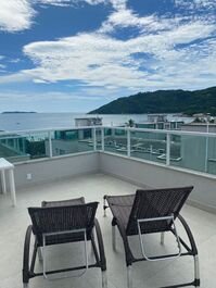 Duplex penthouse in Canto Grande 30 meters from the sea