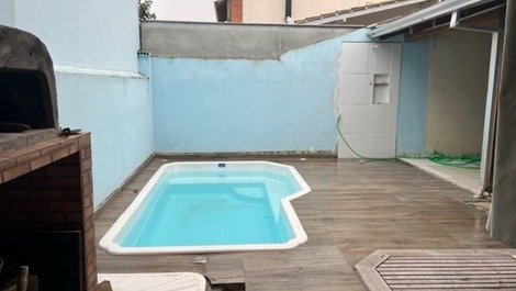 Great townhouse with pool, 1 suite + 2 bedrooms with AC, WI-FI, Prainha