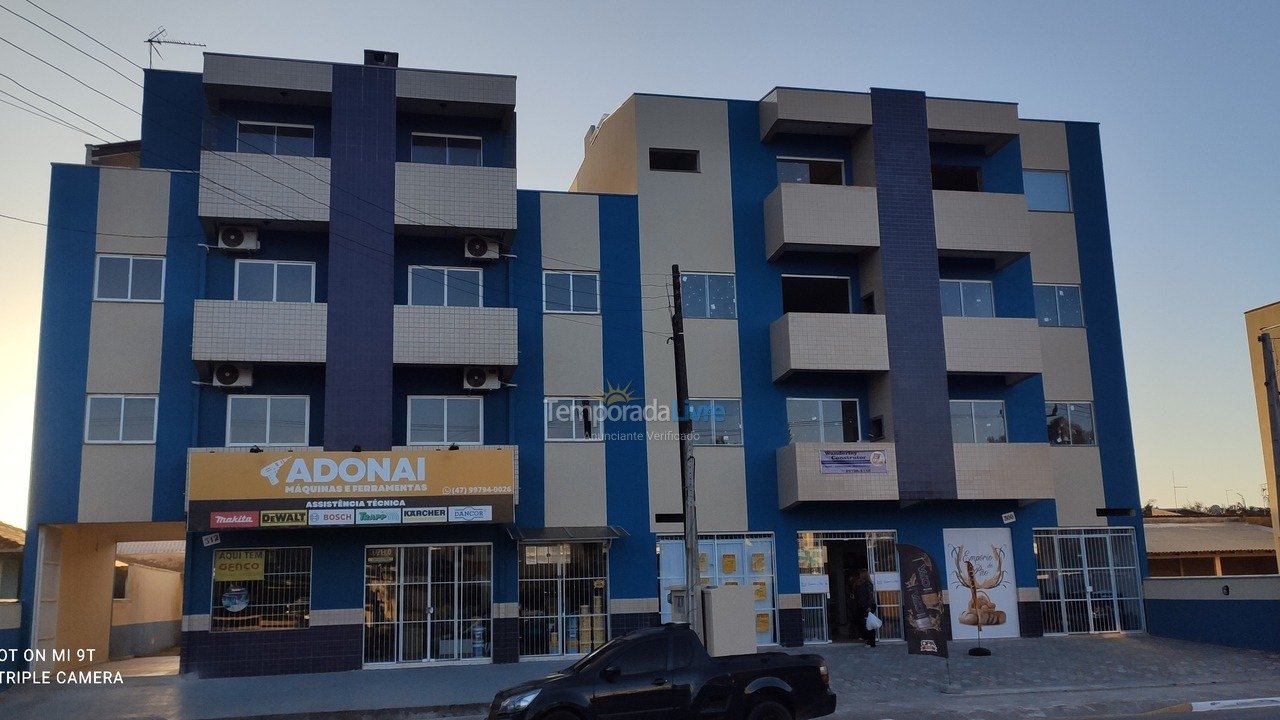 Apartamento para aluguel de temporada em Itapoá (Balneário Cambiju)