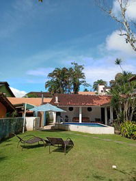 Maravilhosa casa com piscina na praia da Lagoinha - 12 pessoas