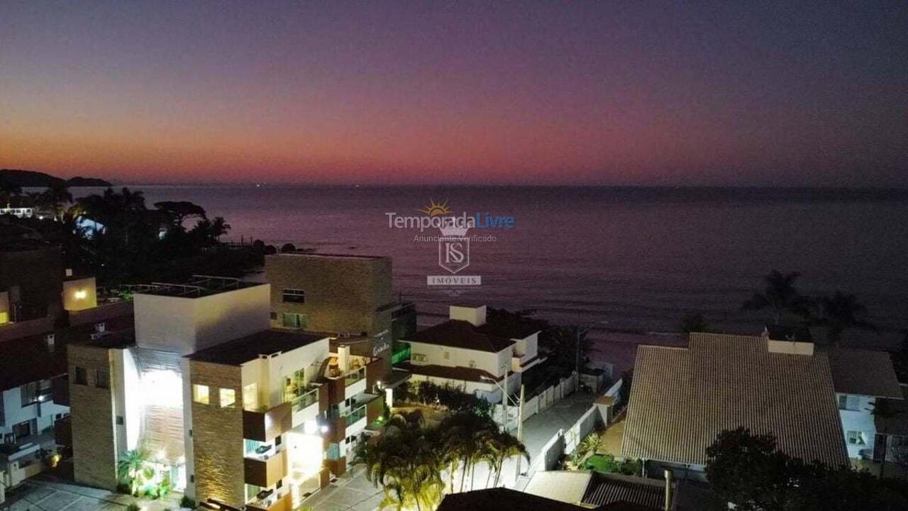 Apartment for vacation rental in Bombinhas