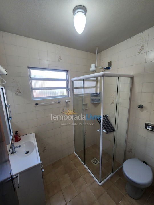 Apartamento para aluguel de temporada em Itapema (Meia Praia)