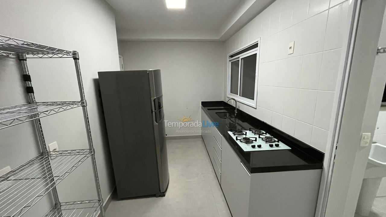 Apartamento para aluguel de temporada em Guarujá (Astúrias)