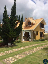 Casa em estilo germânico no litoral