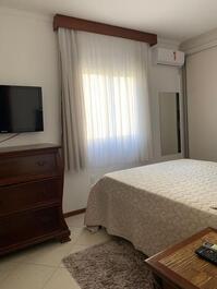 Apartamento de alto estándar Meia Praia - Itapema