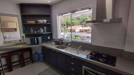 Apartment for rent with 3 suites in Bombinhas