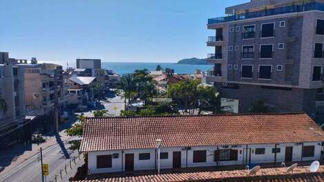 Apartamento en alquiler con 3 suites en Bombinhas