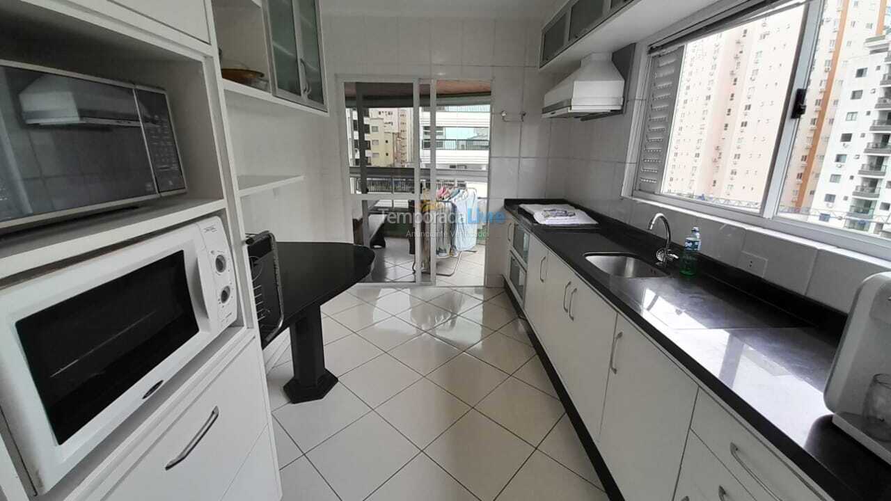 Apartamento para alquiler de vacaciones em Itapema (Meia Praia)