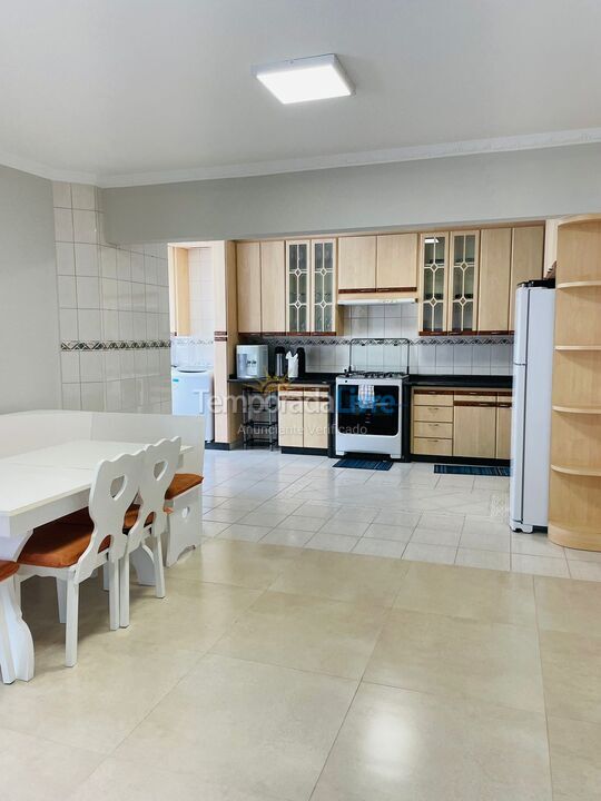 Apartamento para alquiler de vacaciones em Itapema (Meia Praia)