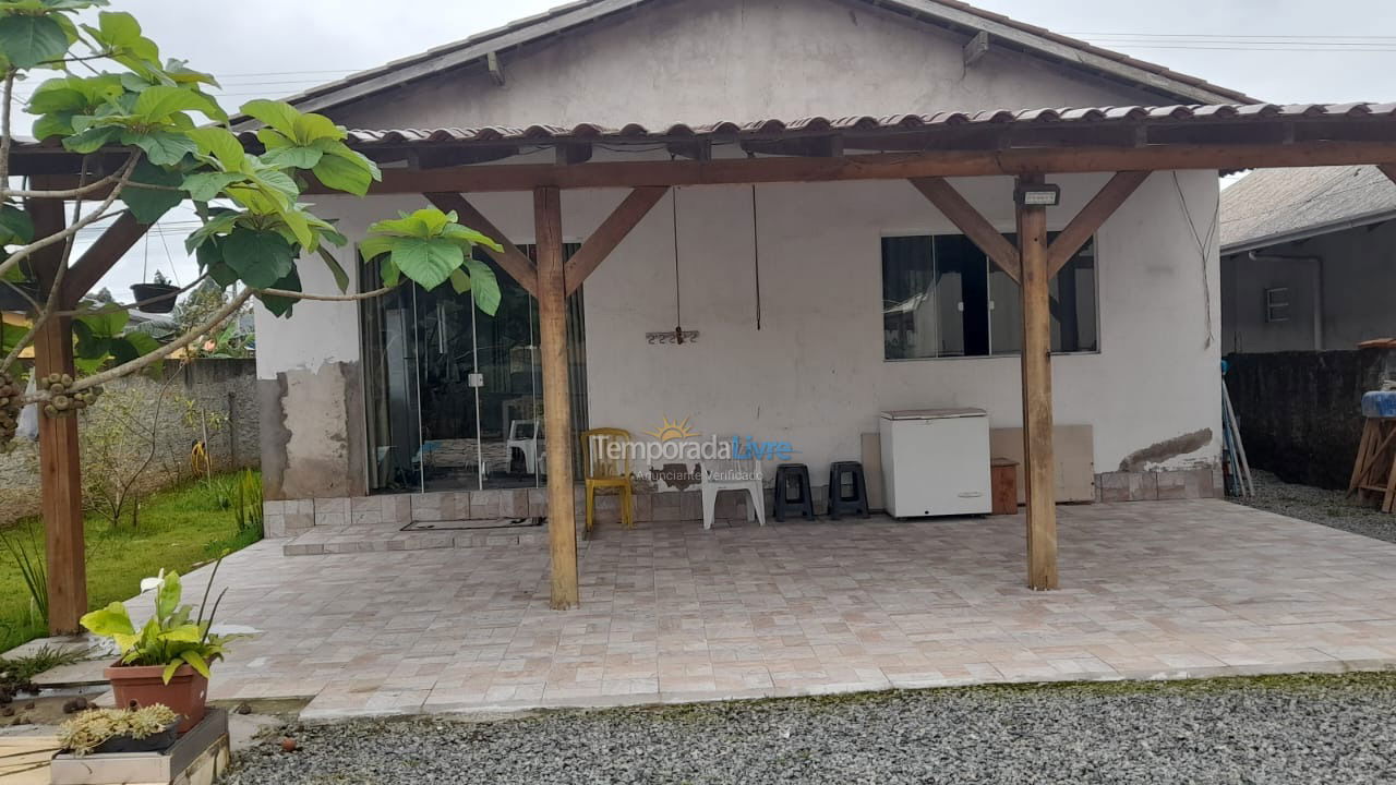 House for vacation rental in Balneário Piçarras (Itajubá Ii)