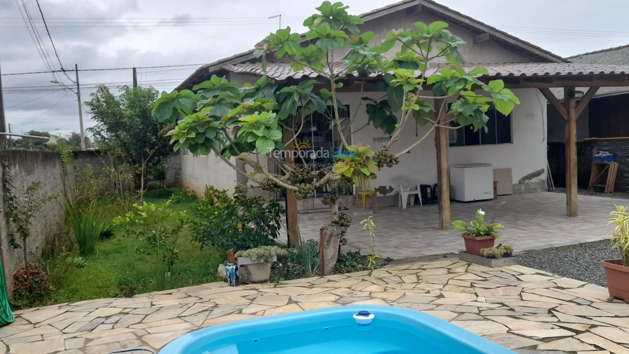House for vacation rental in Balneário Piçarras (Itajubá Ii)