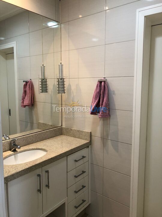 Apartamento para alquiler de vacaciones em Itapema (Meia Praia)