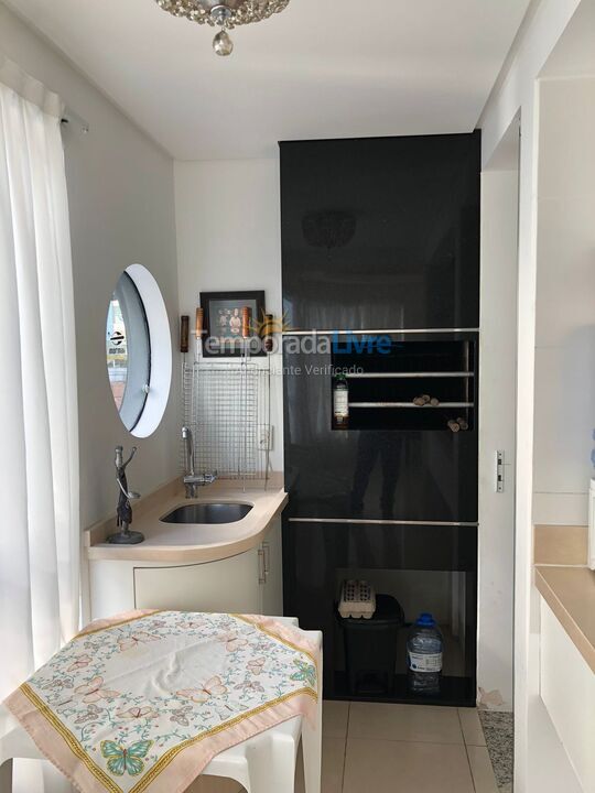 Apartamento para alquiler de vacaciones em Itapema (Meia Praia)