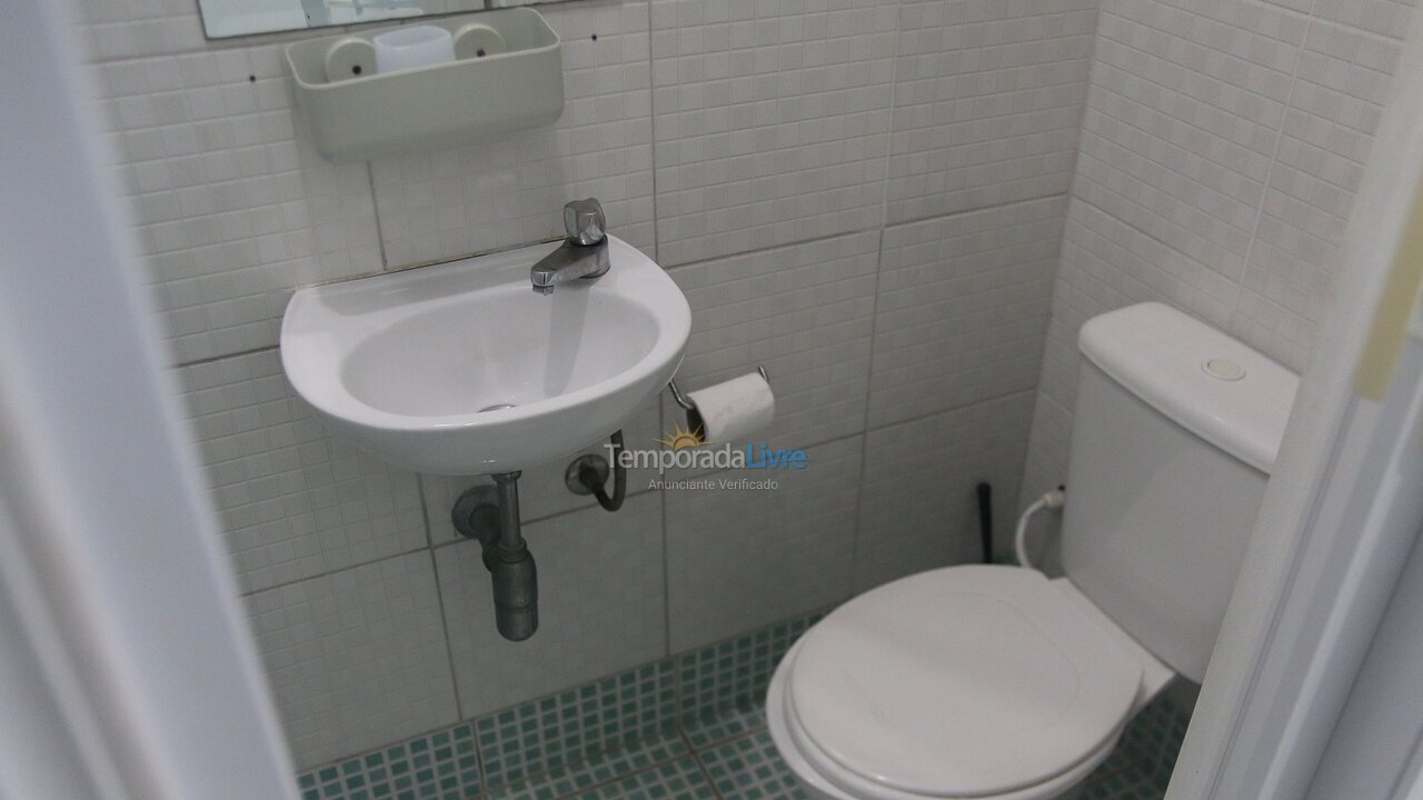 Apartamento para aluguel de temporada em Guarujá (Praia do Tombo)