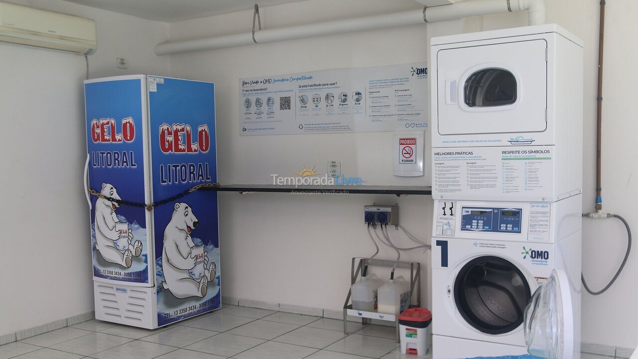 Apartamento para aluguel de temporada em Guarujá (Praia do Tombo)