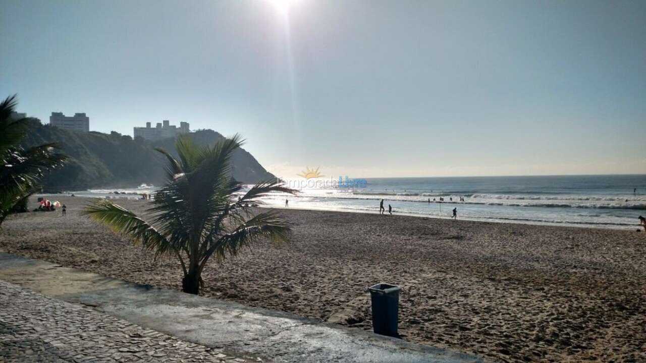 Apartamento para aluguel de temporada em Guarujá (Praia do Tombo)