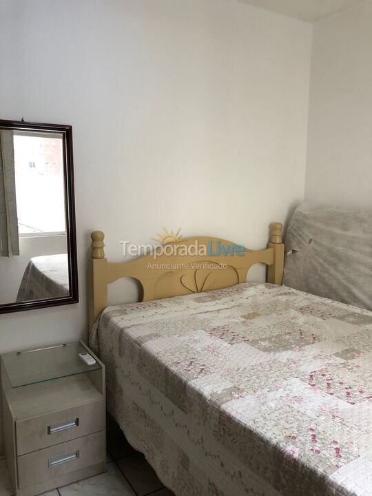 Apartment for vacation rental in Itapema (Meia Praia)