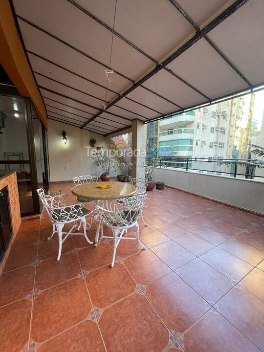 Apartamento para aluguel de temporada em Itapema (Meia Praia)