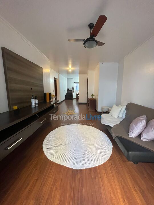 Apartamento para aluguel de temporada em Itapema (Meia Praia)