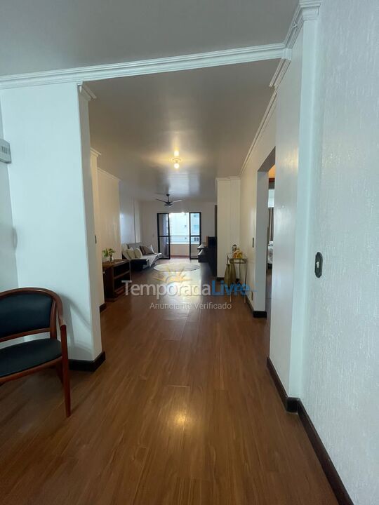 Apartamento para aluguel de temporada em Itapema (Meia Praia)