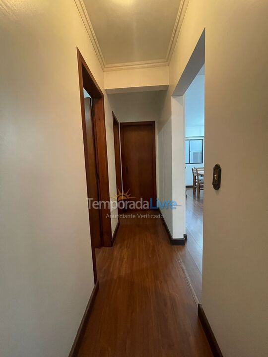 Apartamento para aluguel de temporada em Itapema (Meia Praia)
