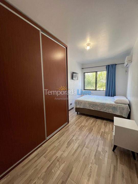Apartamento para aluguel de temporada em Florianopolis (Praia dos Ingleses)