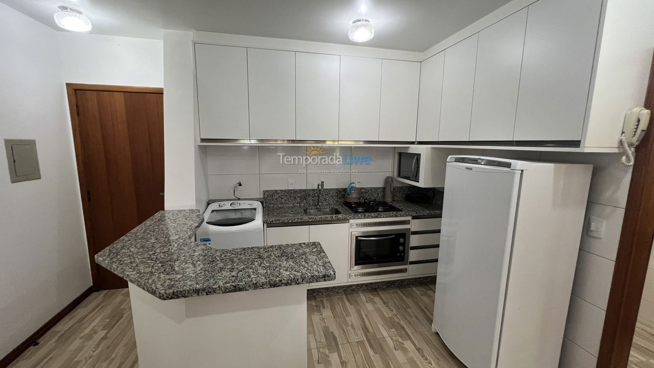 Apartamento para aluguel de temporada em Florianopolis (Praia dos Ingleses)