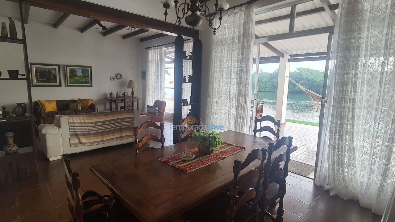 Casa para alquiler de vacaciones em Casimiro de Abreu (Barra de São João)